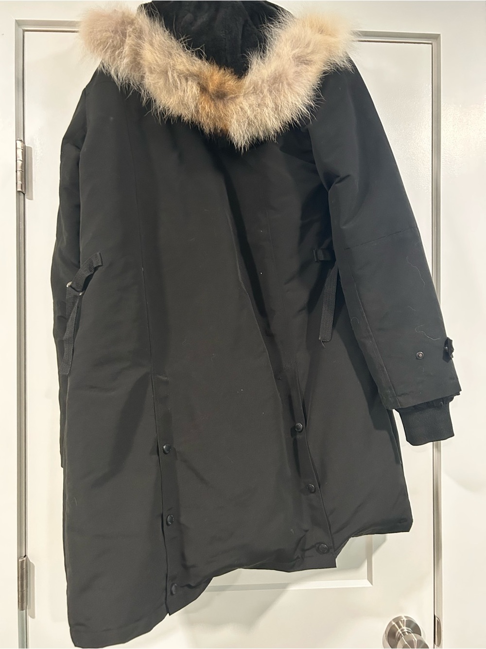 Canada Goose woman’s Black Parka Jacket - Picture 2 of 4